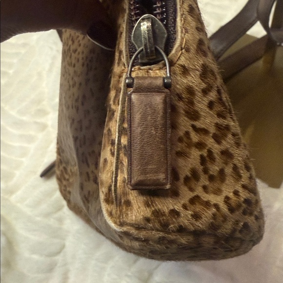 Bottega Veneta Leopard Calf Hair Dome Handbag Made in Italy - Picture 8 of 10